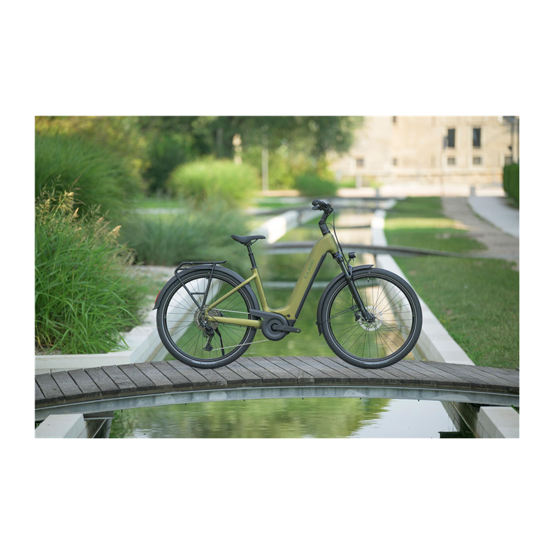  Touring Hybrid Pro 800 Easy Entry