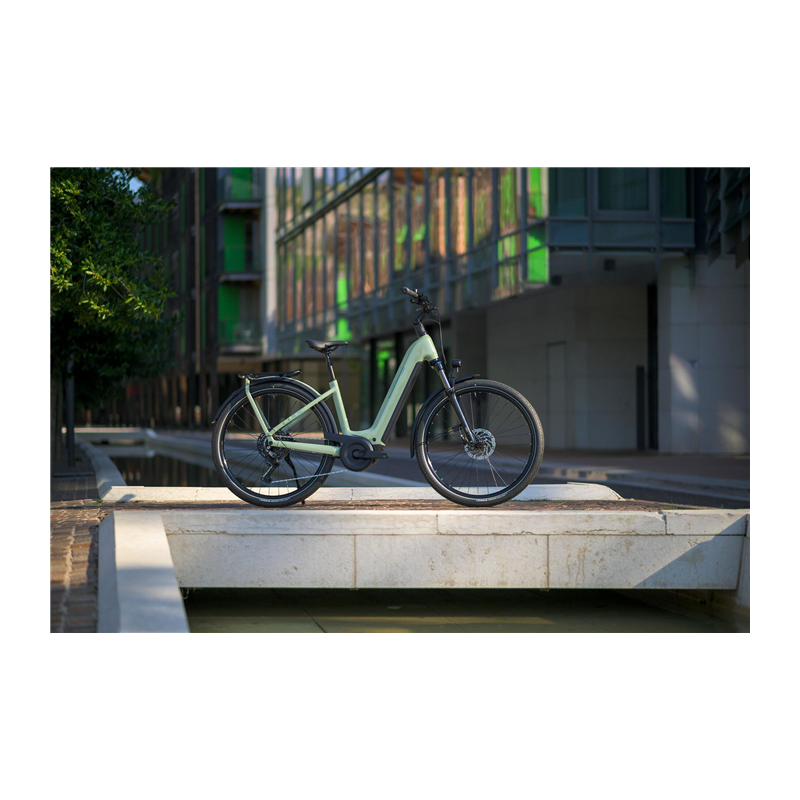  Kathmandu Hybrid ONE 800 Easy Entry