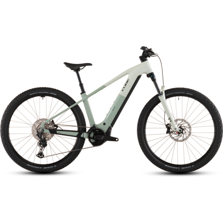  Reaction Hybrid Pro 800