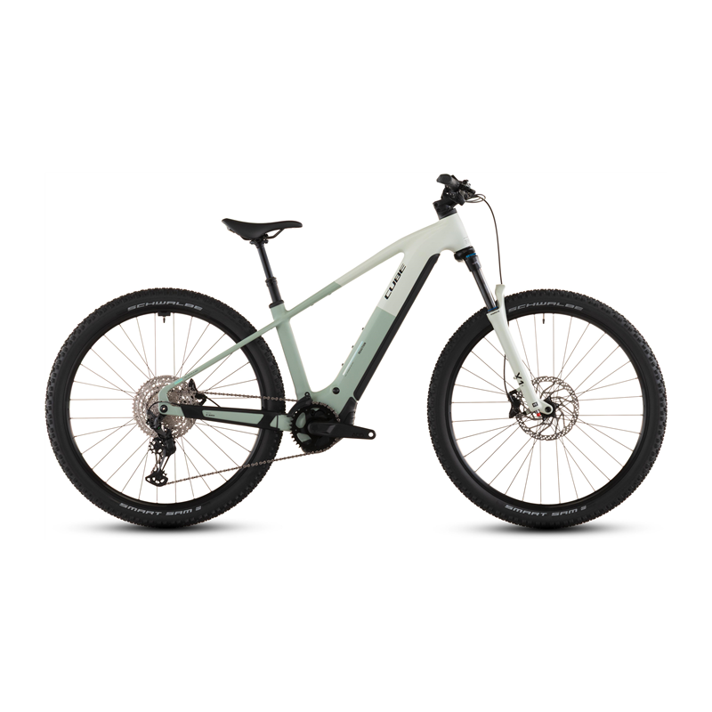  Reaction Hybrid Pro 800