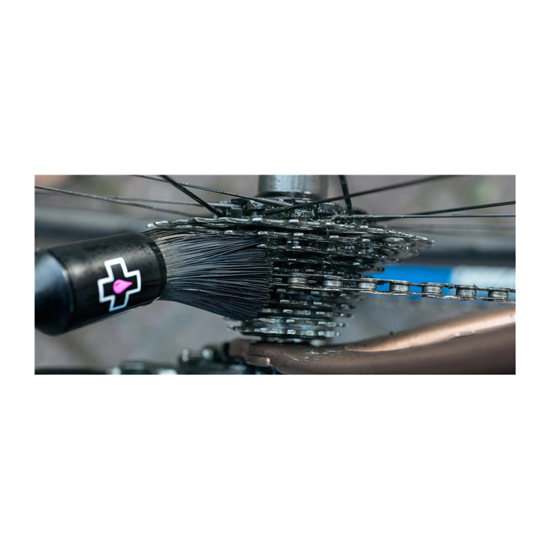  Drivetrain Detailer Brush