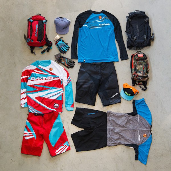 Présentation des vêtements Dakine