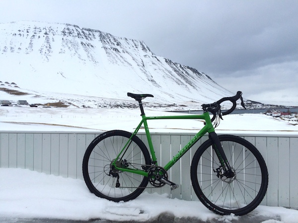 Jake vous salue bien ! 